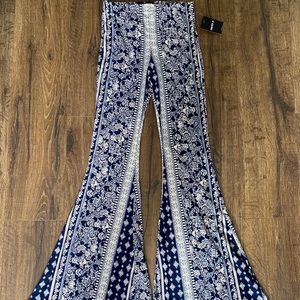 Forever21 fit and flare pants